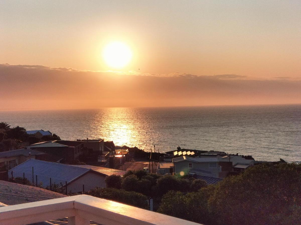 De La Hilcremat Hotell Simonʼs Town Exteriör bild